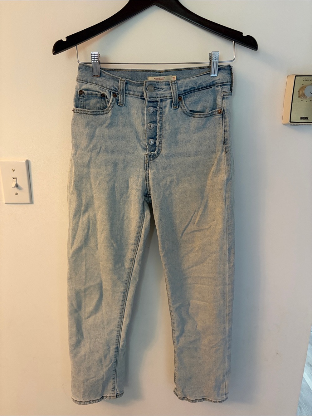 Levi’s Light Blue High-Rise Wedgie Straight, unique Button-Fly Jeans, W26